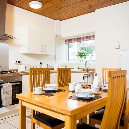 Awel Taf- Central Cottage Ideal For Families, With Parking St Clears Exterior photo